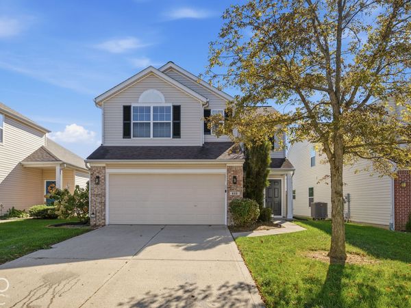 633 Vernon Place , Westfield, IN 46074