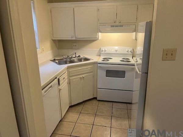 16020 Nehru Ave, Unit #A, Baton Rouge, LA 70816