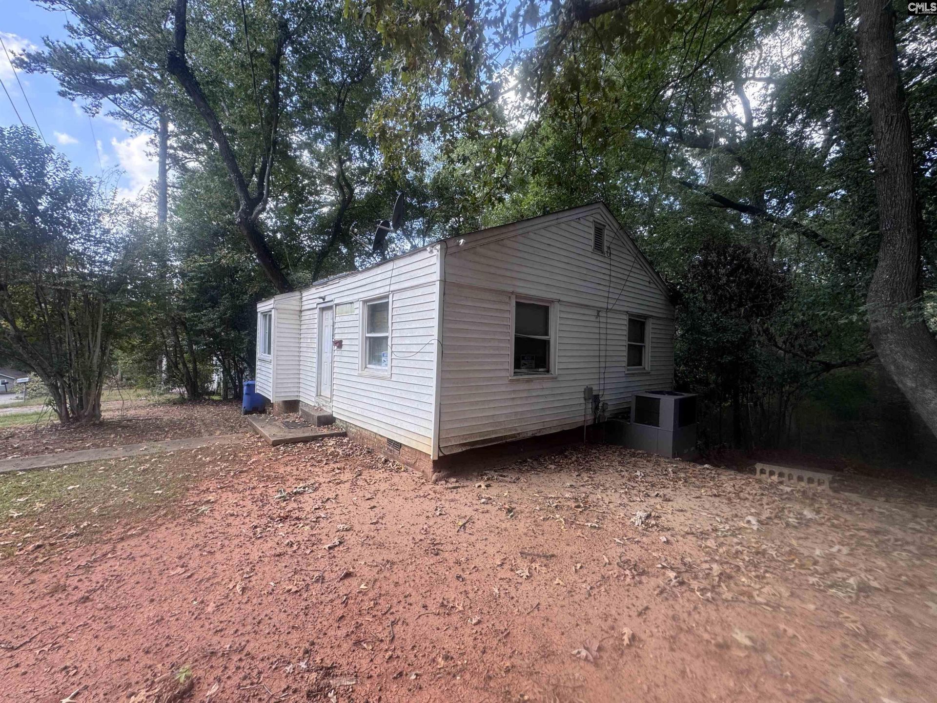 315 Pineneedle Road  Photo 10
