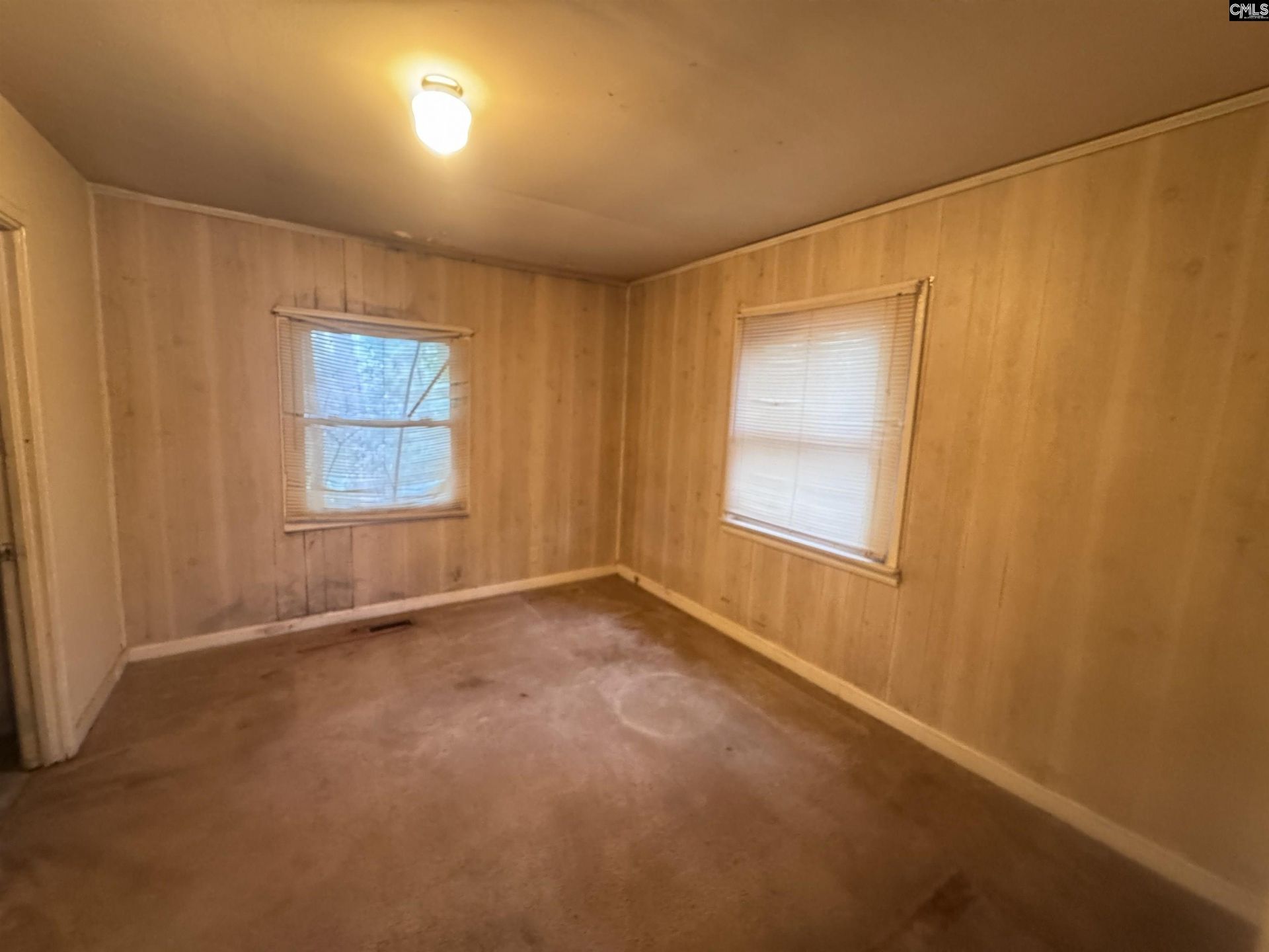 315 Pineneedle Road  Photo 9