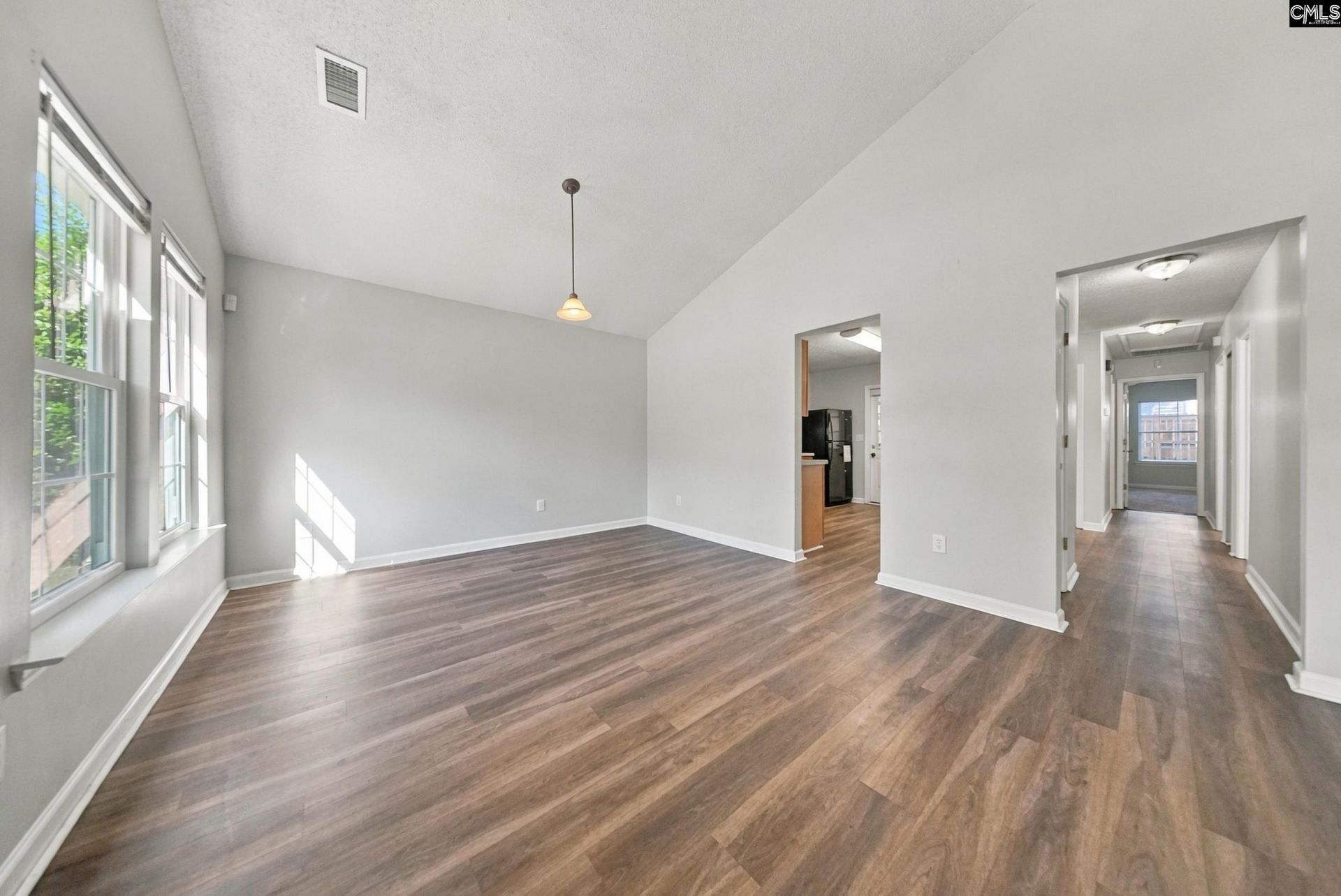 542 Chisolm Way Photo 10