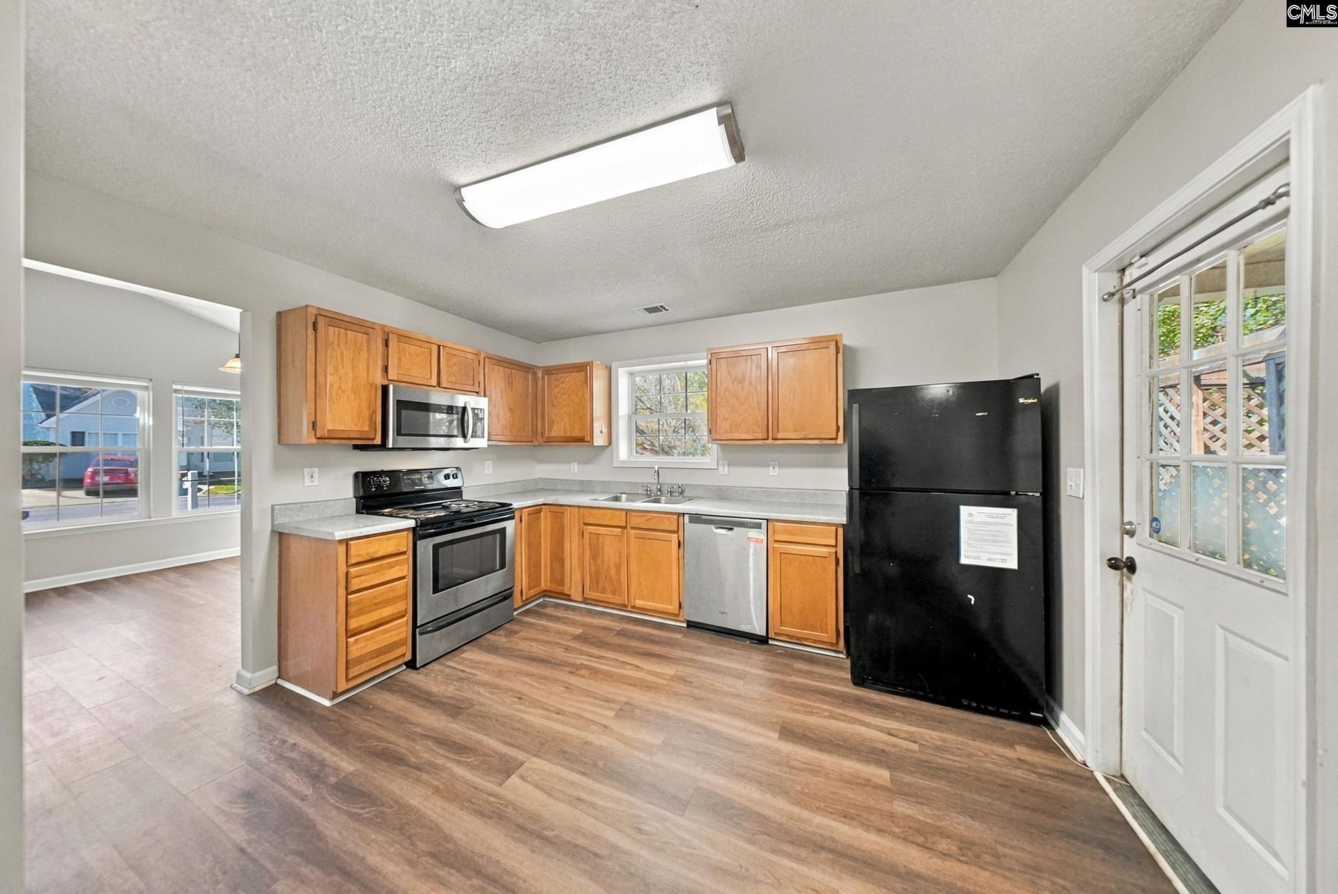 542 Chisolm Way Photo 12