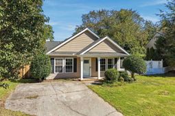 542 Chisolm Way photo 4