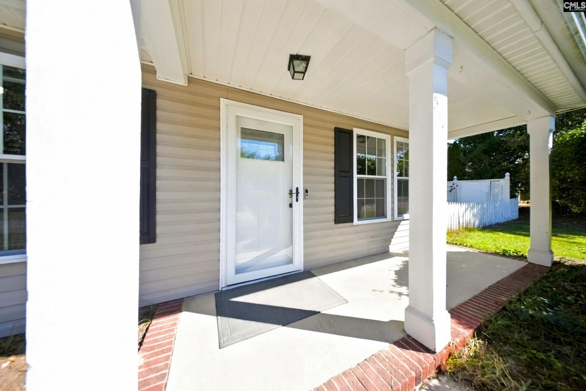 542 Chisolm Way Photo 5