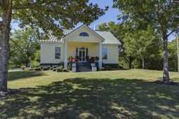 821 Boinest Road  photo 4
