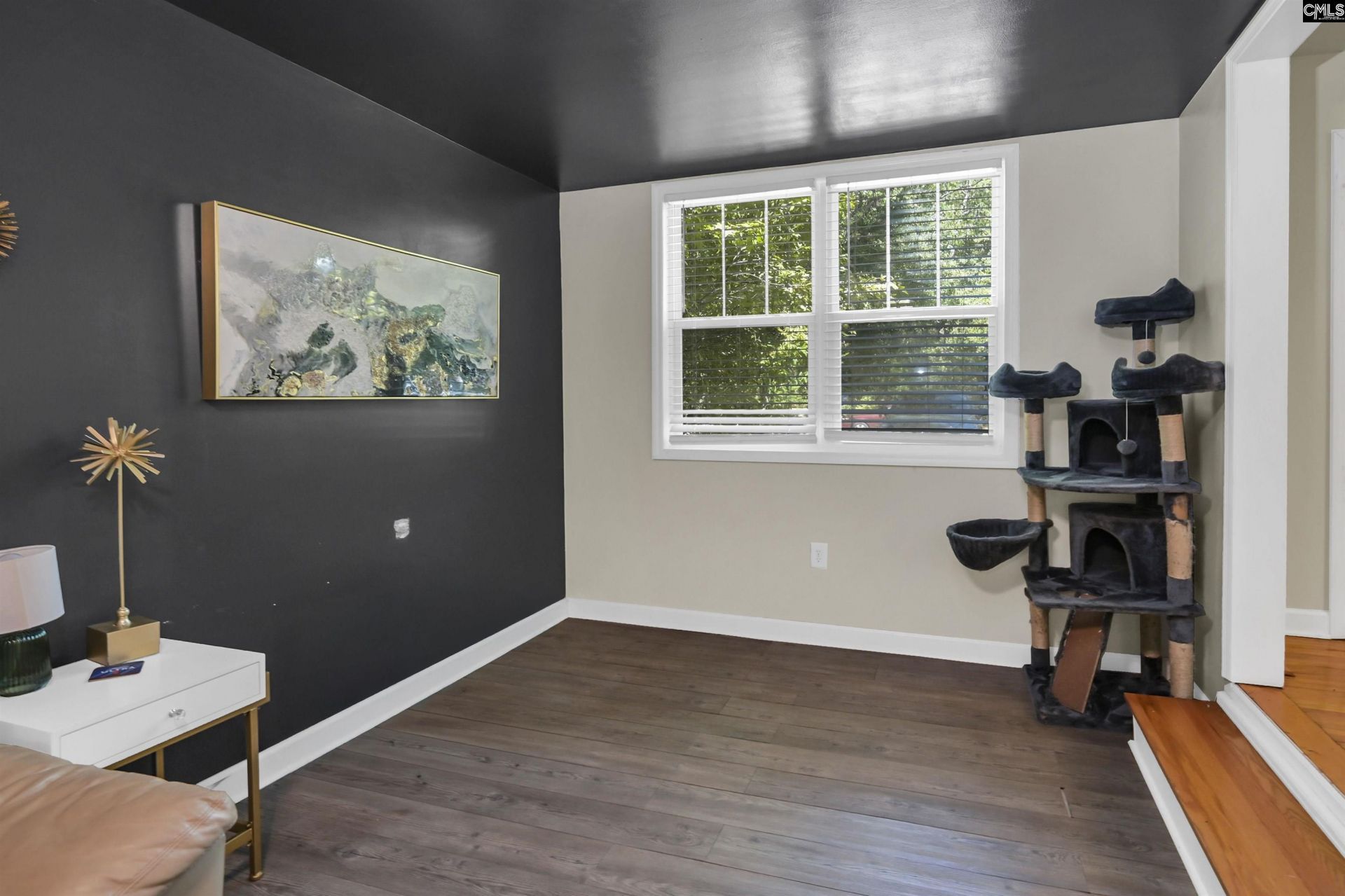 14 Rose Drive  Photo 6