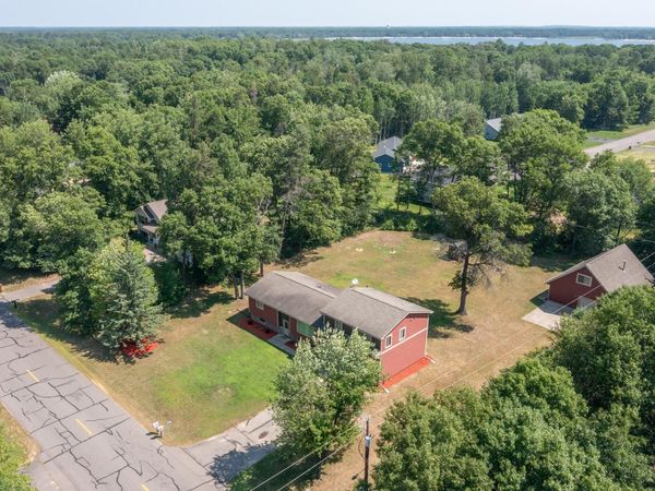 13498 Meredith Drive , Baxter, MN 56425