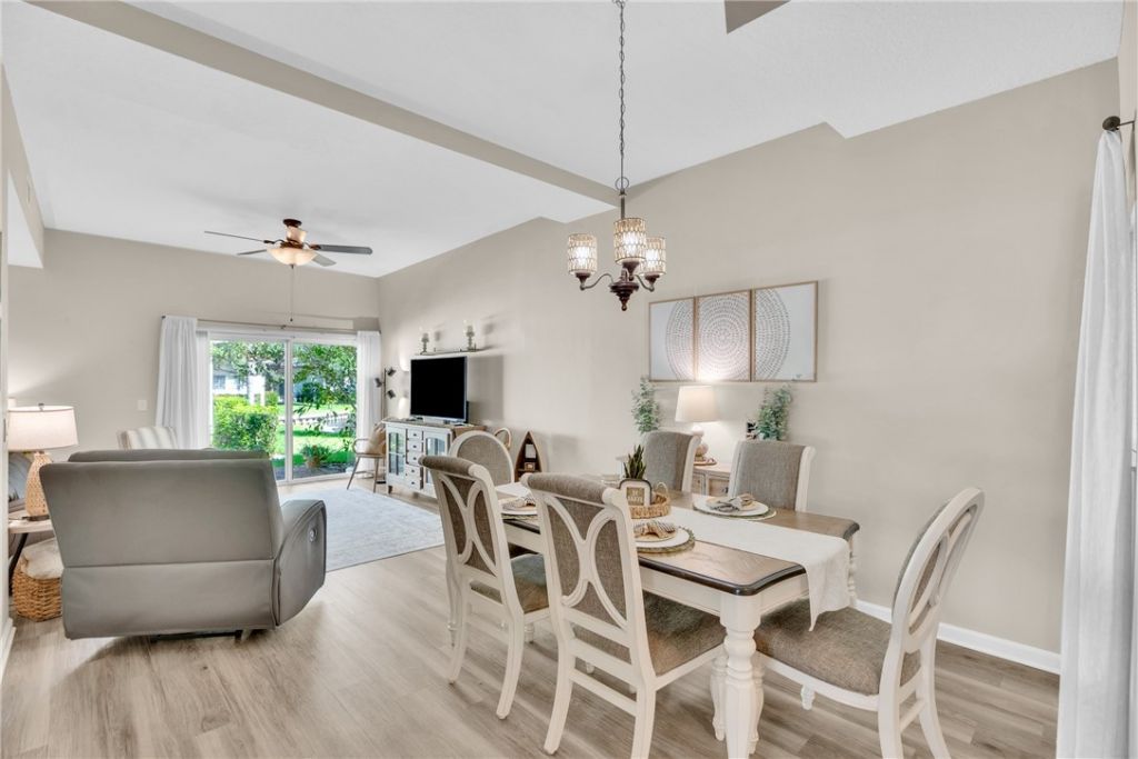 572 7th, Unit 101, Vero Beach, FL 32962 Photo