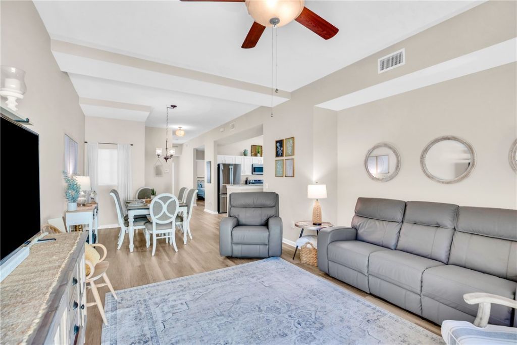 572 7th, Unit 101, Vero Beach, FL 32962 Photo
