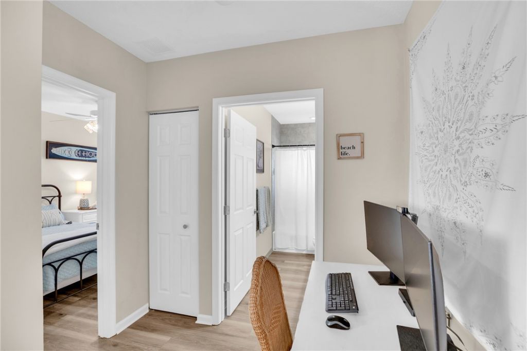 572 7th, Unit 101, Vero Beach, FL 32962 Photo