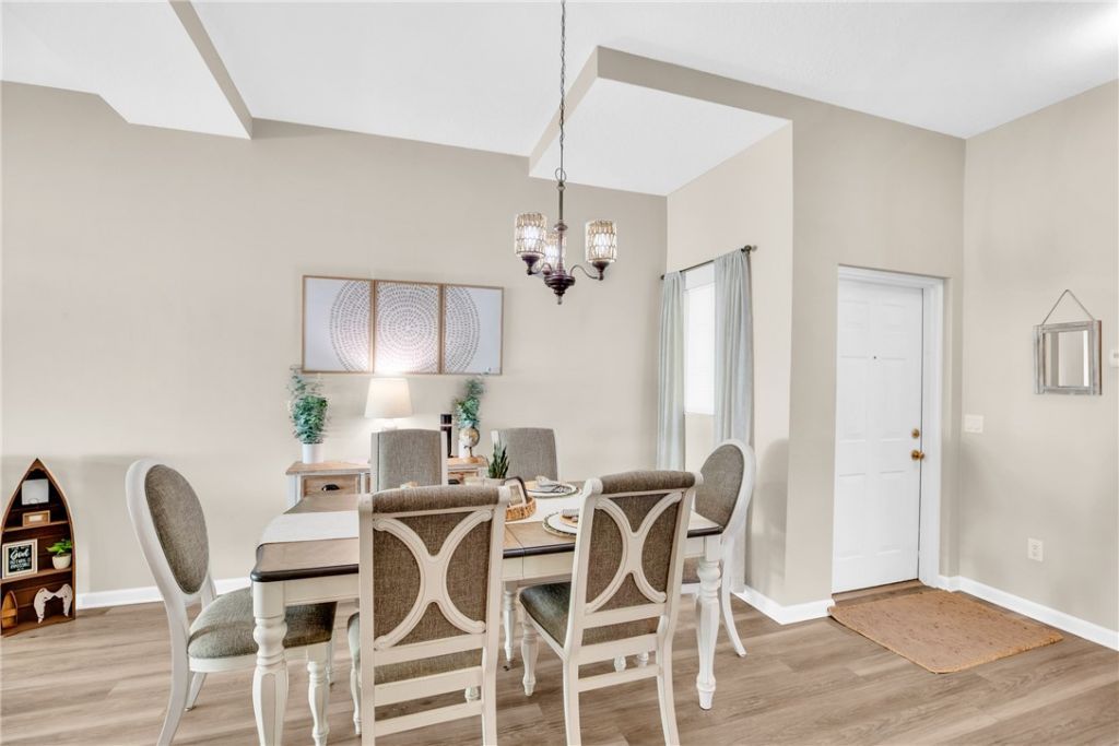 572 7th, Unit 101, Vero Beach, FL 32962 Photo
