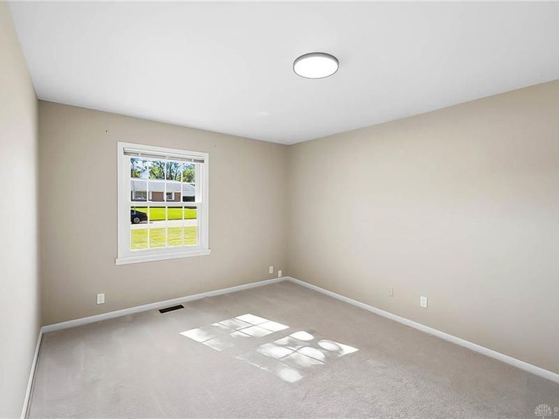 707 Kings Row Avenue, Dayton, OH 45429 Photo 24