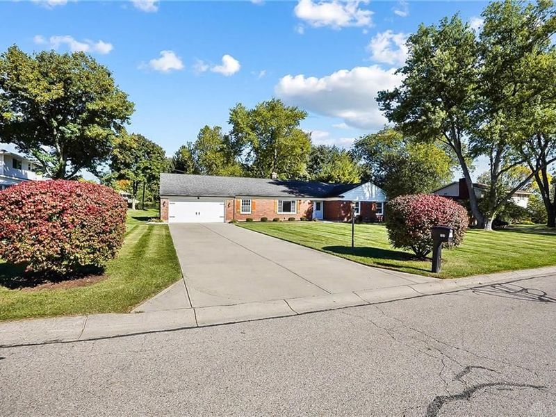 707 Kings Row Avenue, Dayton, OH 45429 Photo 4