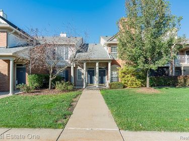 5306 Brookemonte Circle, Unit 353, Oakland Township, Mi 48306