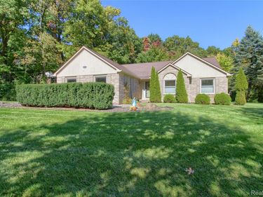 8845 Dann Drive , Brighton Township, Mi 48114