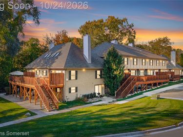 24739 Cashmere Court, Southfield, Mi 48033