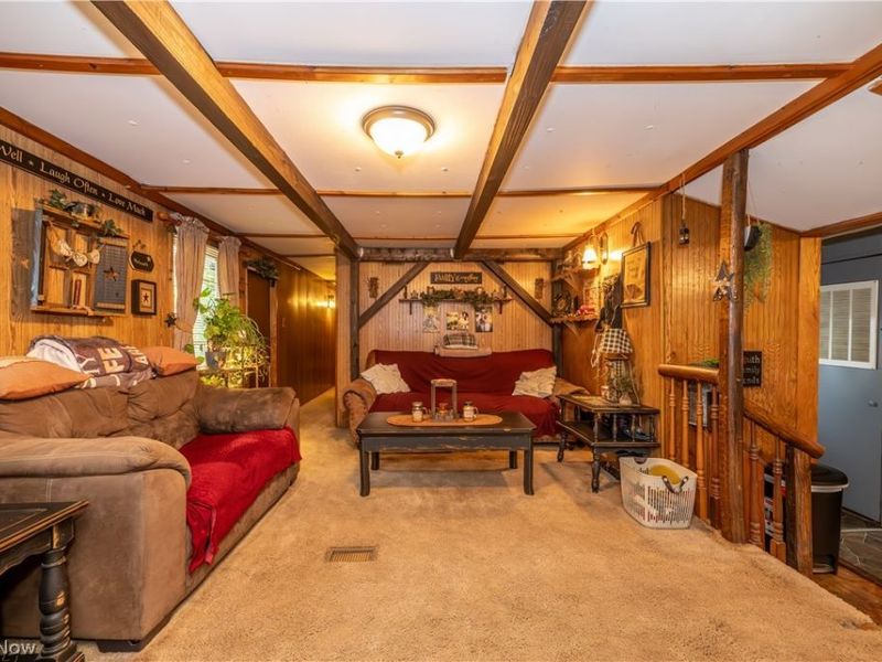 5540 State Route 170, East Palestine, OH 44413 Photo 8