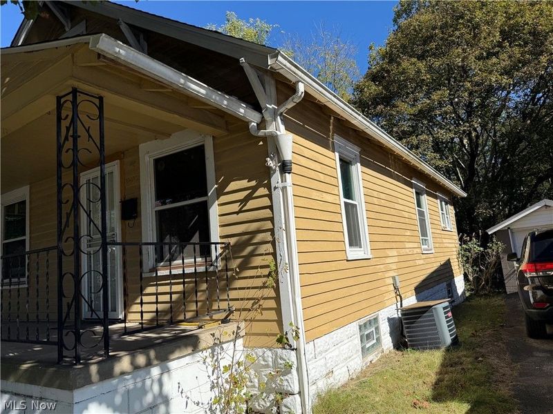 3307 Sheridan Road , Youngstown, OH 44502 Photo 2
