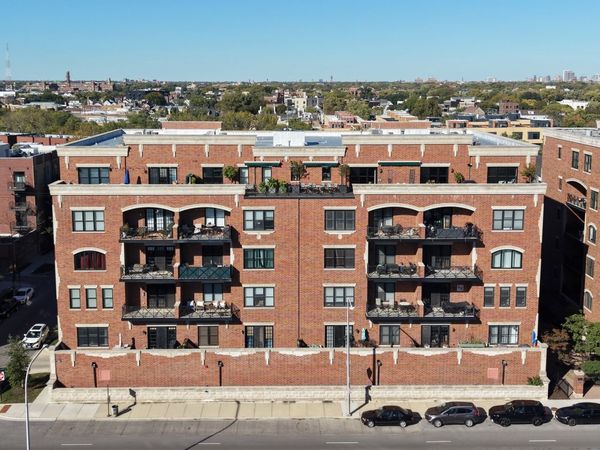 2801 N Oakley Avenue , Unit 206, Chicago, IL 60618