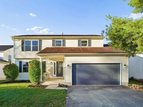 453 Courtland Lane , Pickerington, OH 43147