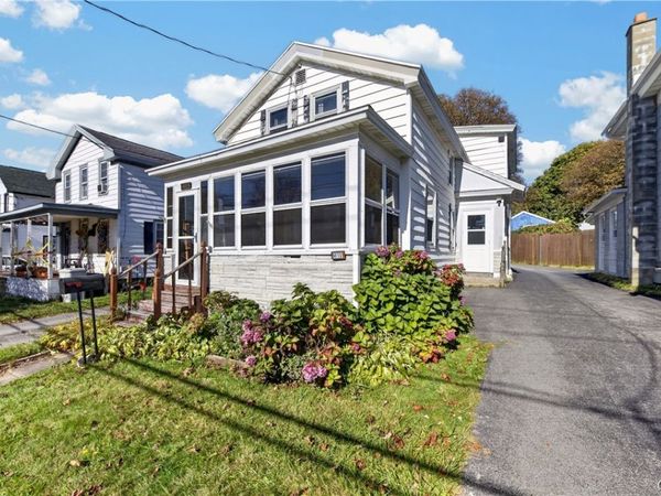 141 1/2 E Seneca Street, Oswego, NY 13126