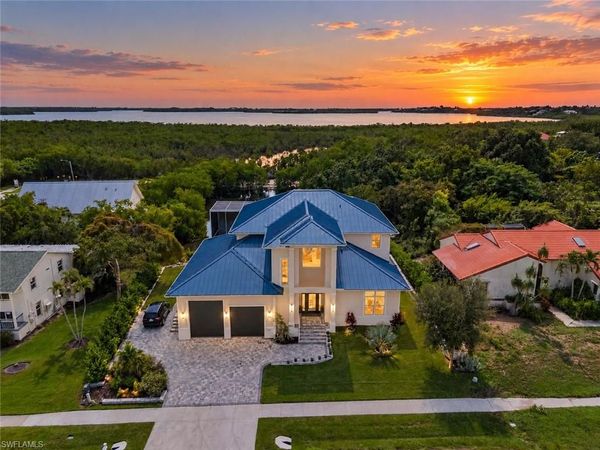 1861 Dogwood DR, MARCO ISLAND, FL 34145