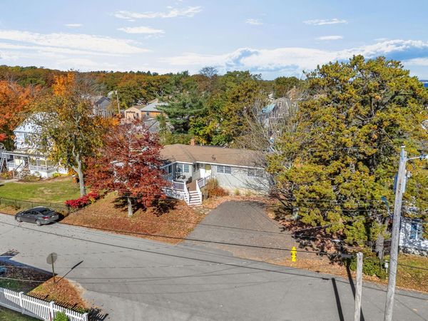 16 Lower Beach Road , Saco, ME 04072
