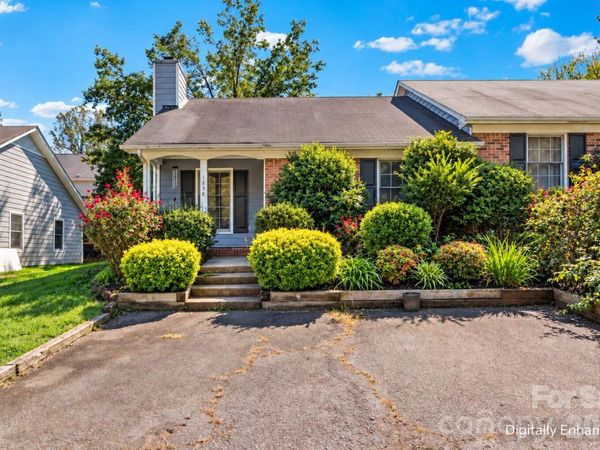 1858 Lantana Drive , Winston Salem, NC 27127