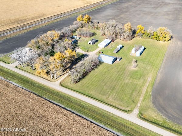 5396 62ND Avenue S, Grand Forks, ND 58201