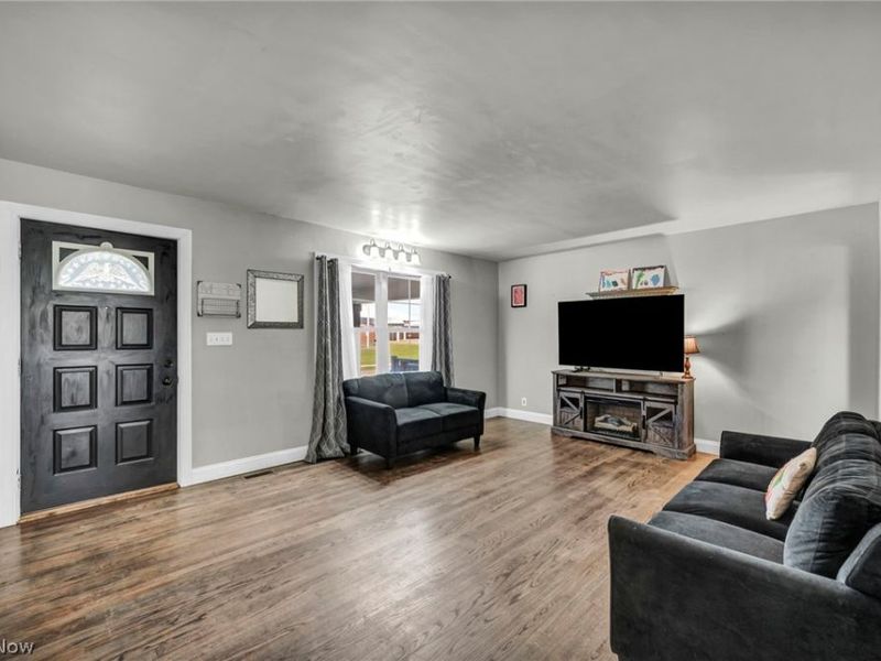 520 S Oak Street, West Lafayette, OH 43845 Photo 12