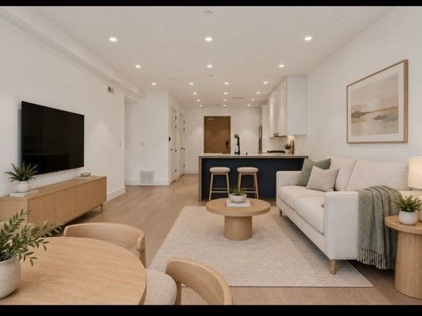 69 Walnut Street, Unit 7, Brookline, MA 02445