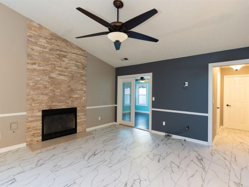 1053 Hampshire Place, Florence, KY 41042 Photo 7