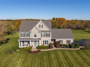 1852 Factors Walk, Ionia, NY 14475