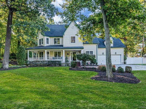 1140 Merritts Road , Farmingdale, NY 11735