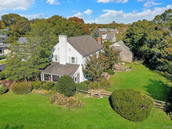 80 Concourse E, Brightwaters, NY 11718