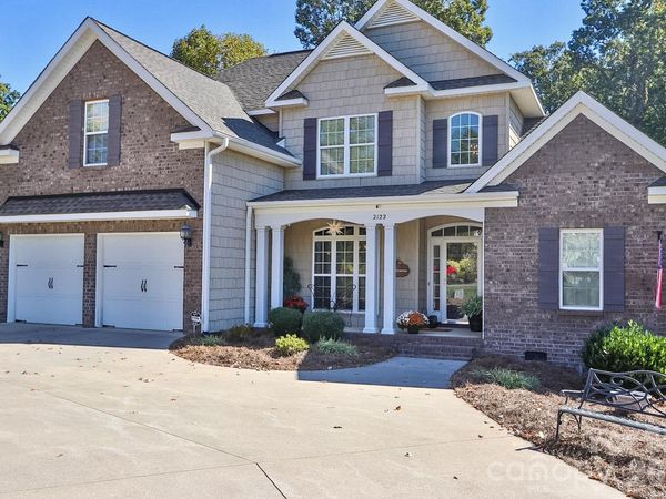 2122 Walnut Crossing Run, Yadkinville, NC 27055