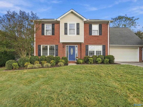100 Bristol Court SW, Huntsville, AL 35824