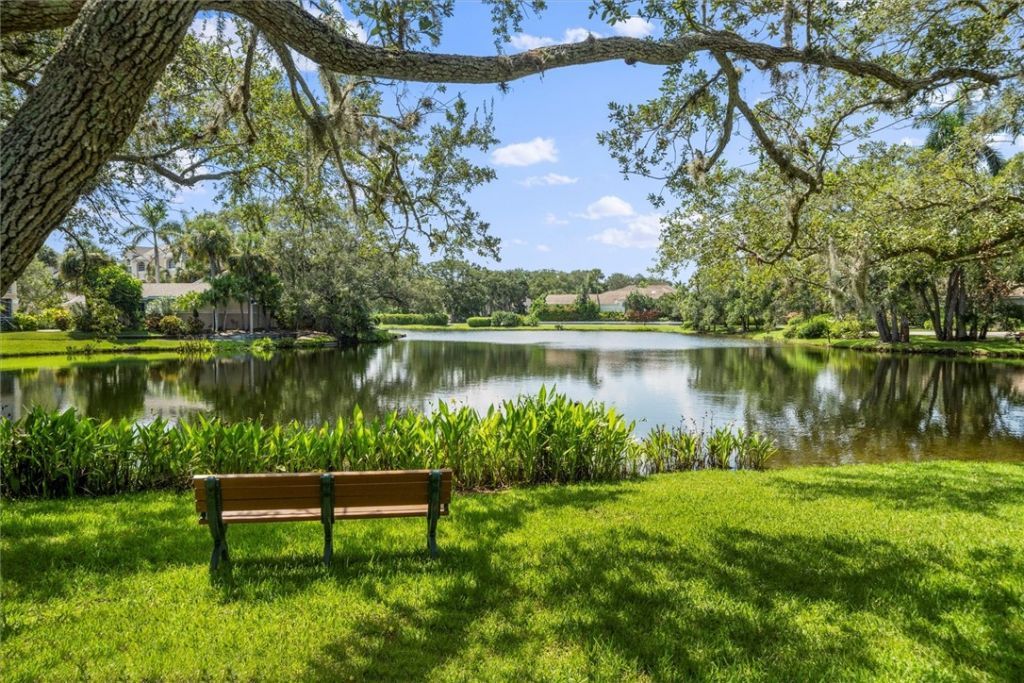 8814 Lakeside Circle, Vero Beach, FL 32963 Photo