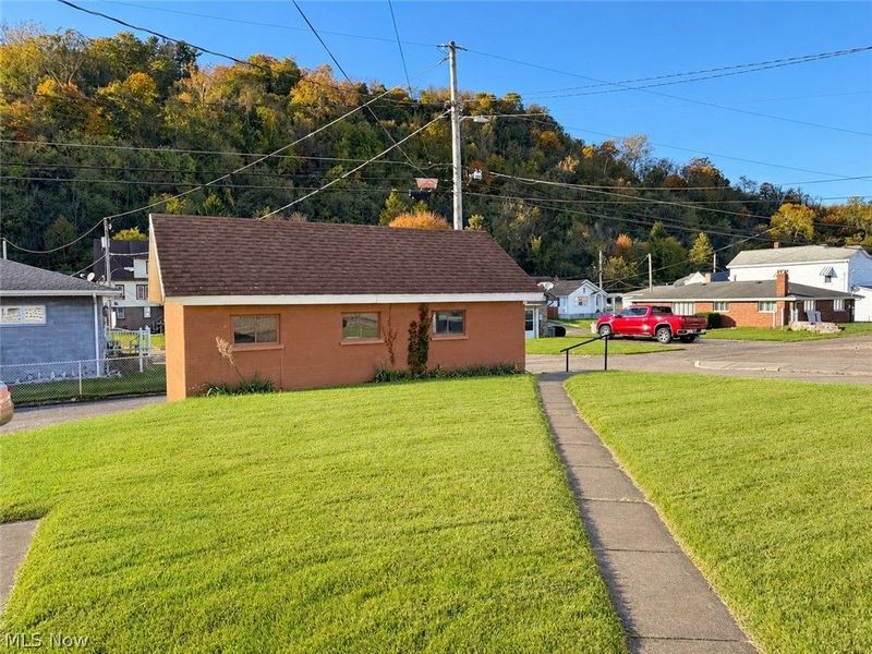 501 Market Street , Yorkville, OH 43971 Photo 9