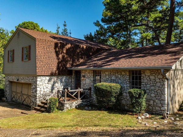 2415 Breckenridge Drive , Little Rock, AR 72227
