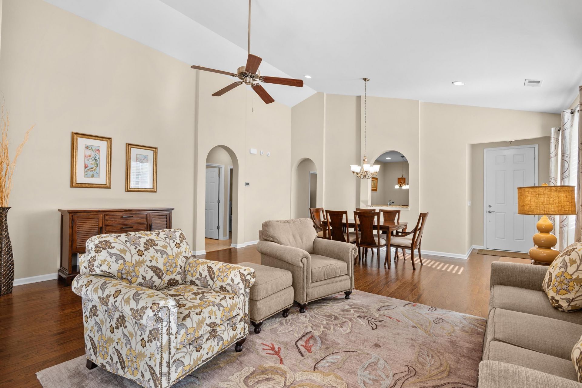 237 Castle Pines Ln.  Photo 10