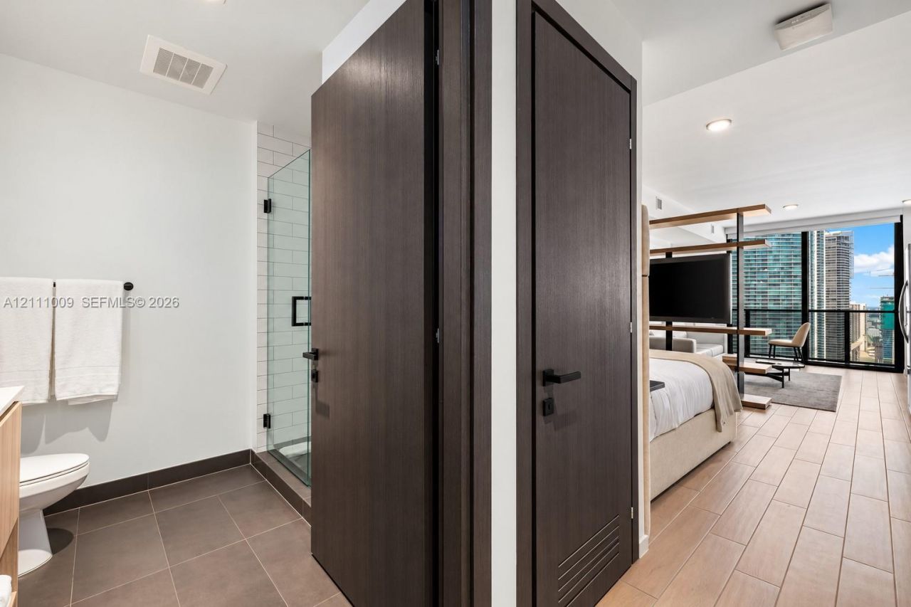 398 NE 5th St , Unit 4308, Miami, FL 33132 Photo