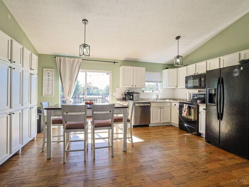 2337 Pleasant Meadows Drive, Batavia, OH 45103 Photo 11