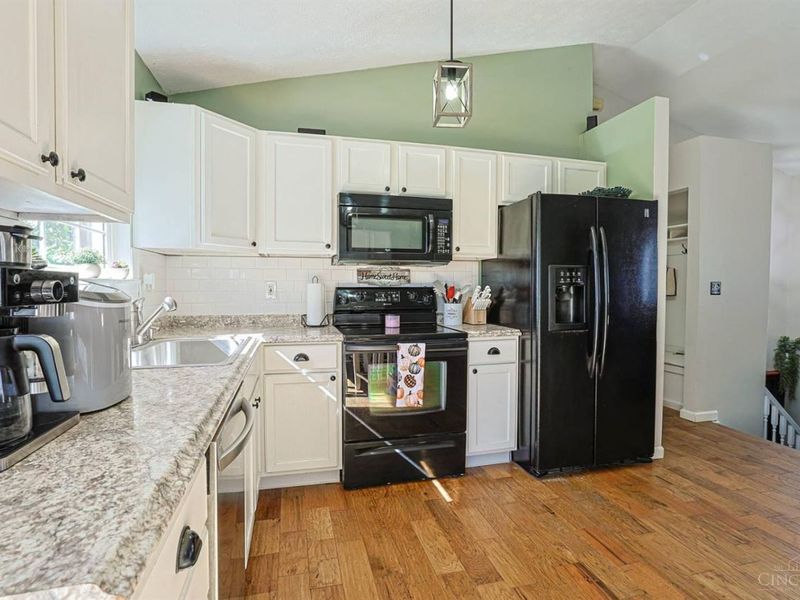 2337 Pleasant Meadows Drive, Batavia, OH 45103 Photo 12