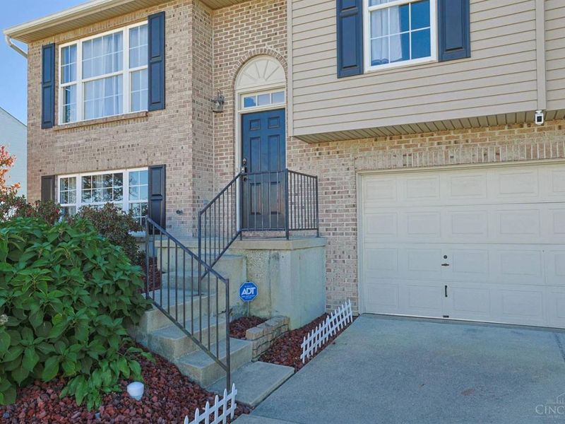 2337 Pleasant Meadows Drive, Batavia, OH 45103 Photo 4