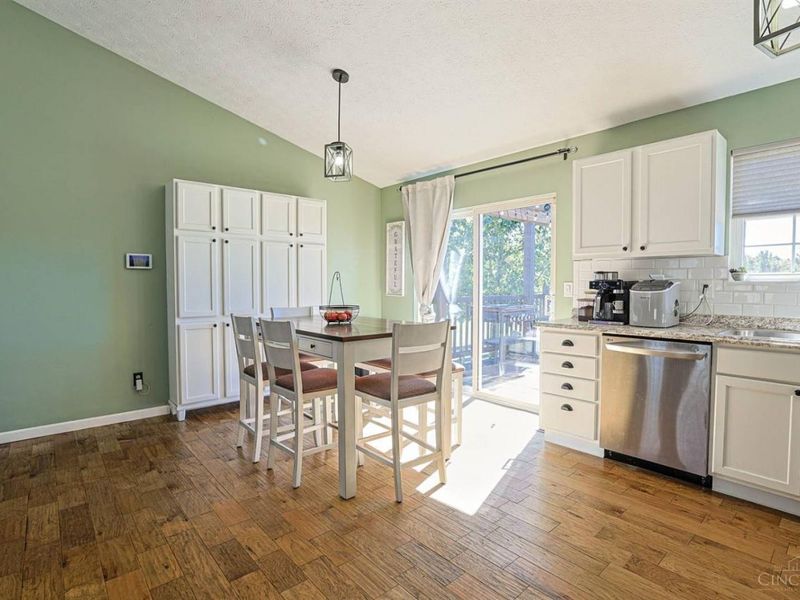 2337 Pleasant Meadows Drive, Batavia, OH 45103 Photo 9