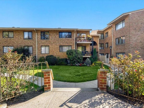 904 N Broadway, Unit 43W, Yonkers, NY 10701