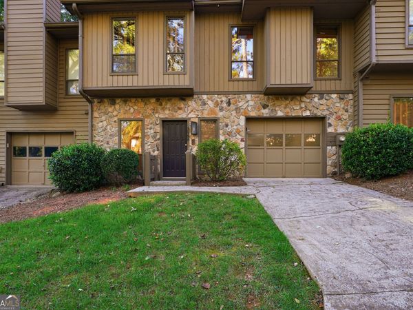 3996 Dyouville Lane, Atlanta, GA 30341