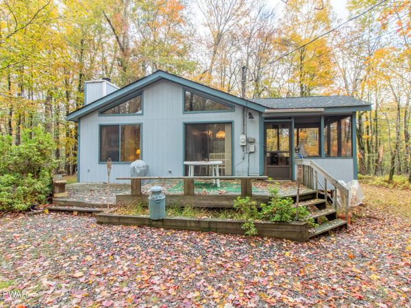 80 Mildred Drive, Gouldsboro, PA 18424