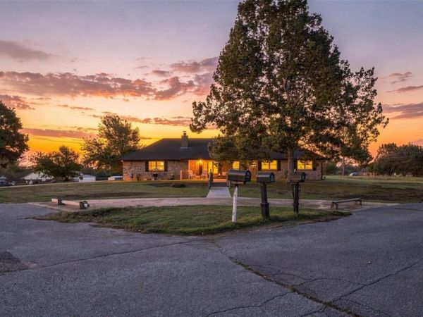 6100 Edendale Drive, Newalla, OK 74857